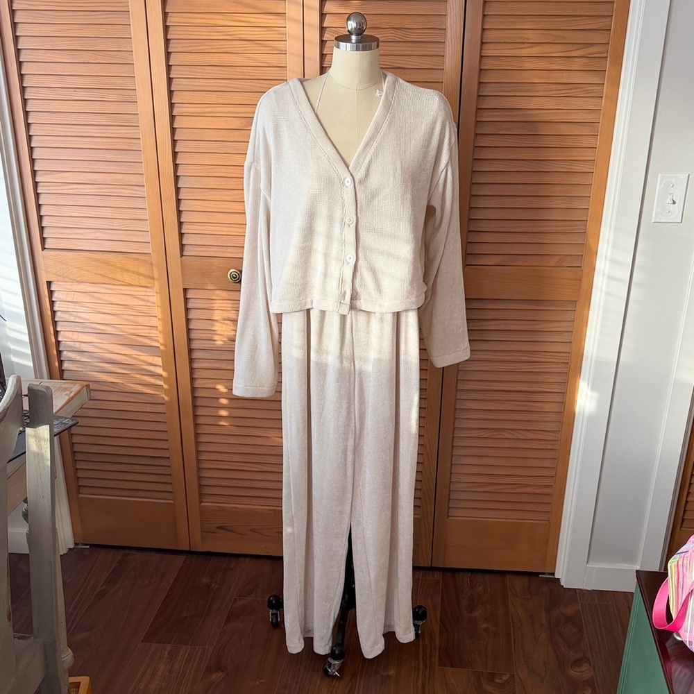 Old Navy Cream Knit Ensemble